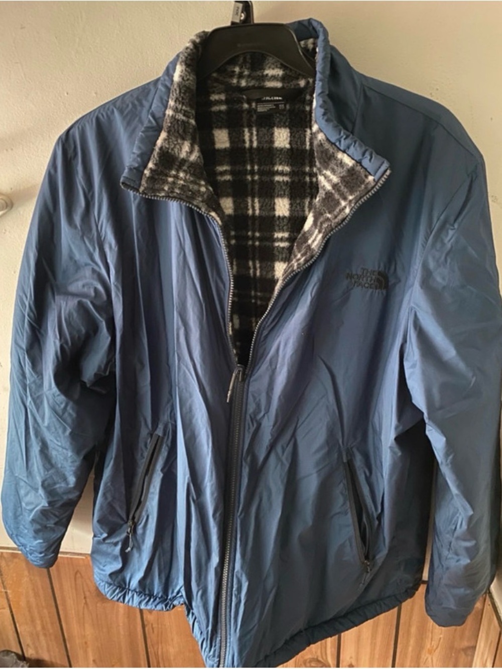 The North Face Men’s Blue Lightweight Plaid-Lined Jacket